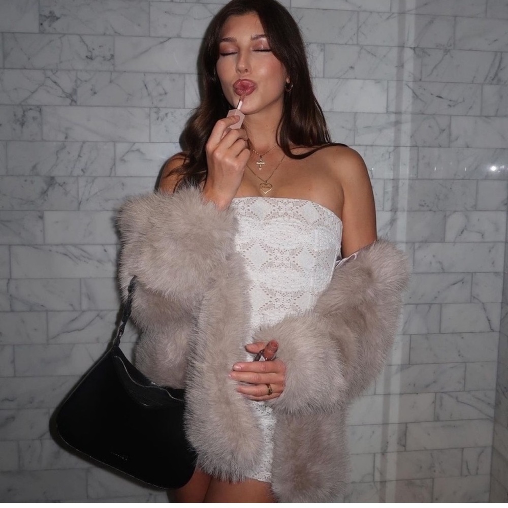 ASTR Hadley Faux Fur Coat Size XS